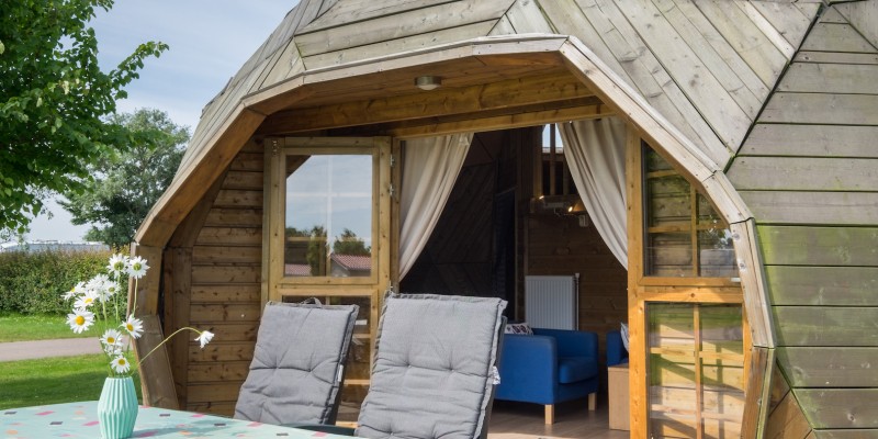 camping+t+weergors-houten+iglo15.jpg